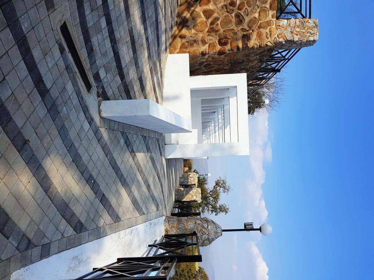 African Rest Lodge Barberton Esterno foto