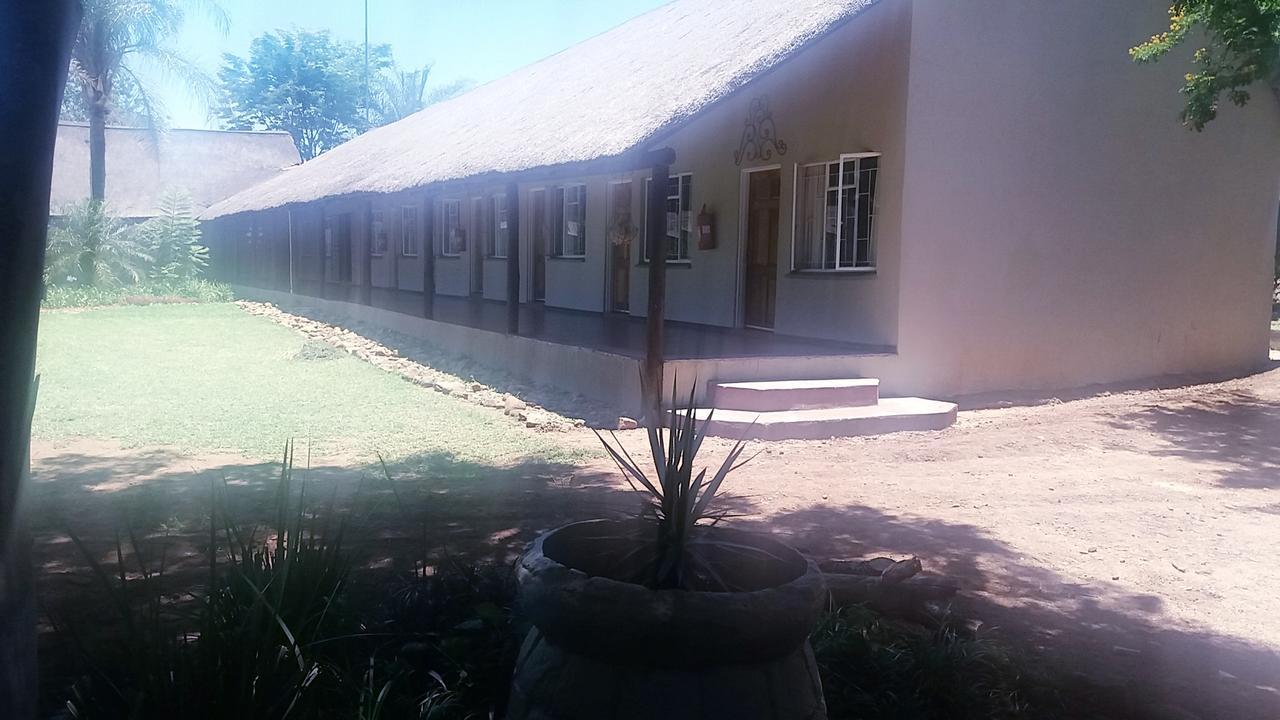 African Rest Lodge Barberton Esterno foto