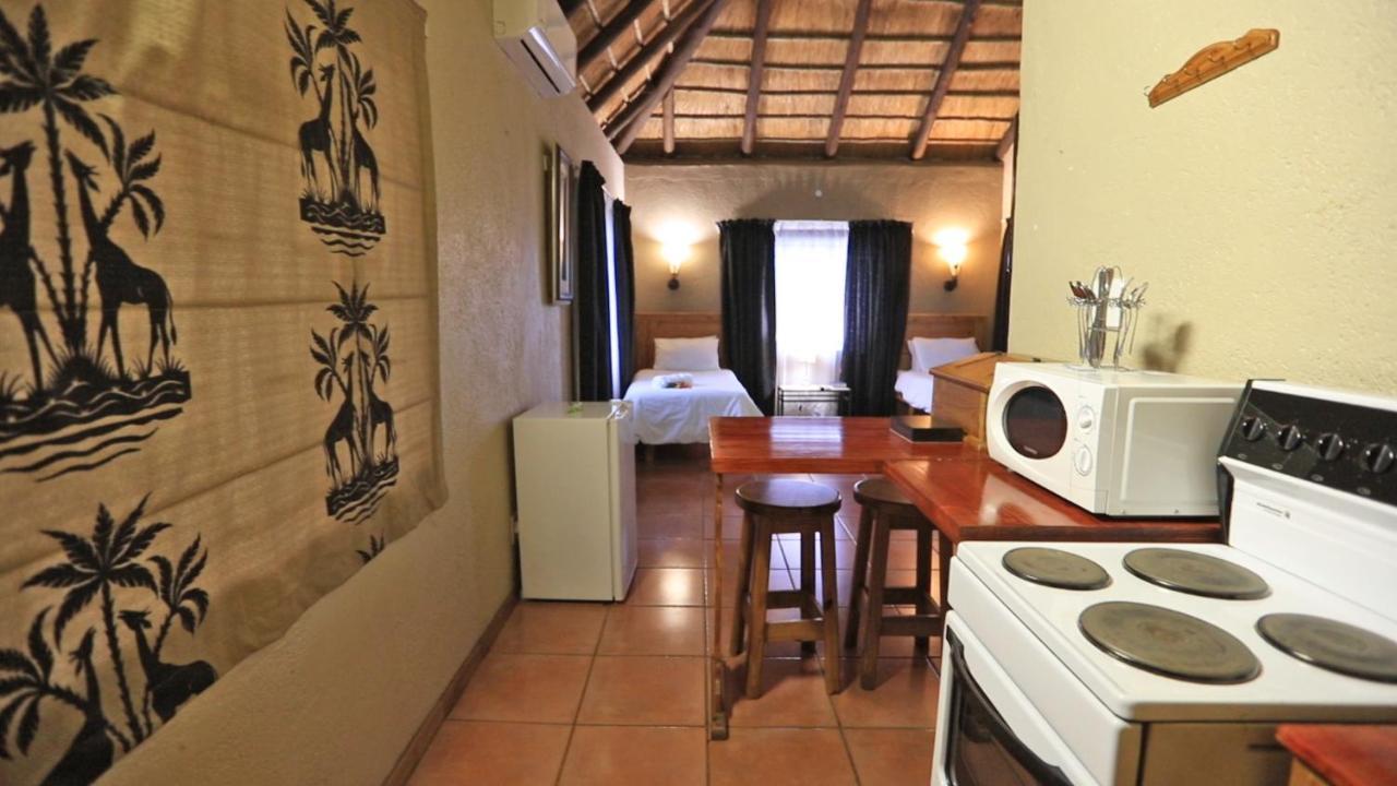 African Rest Lodge Barberton Esterno foto